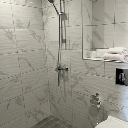 Apartment комфорт, близо до летището *