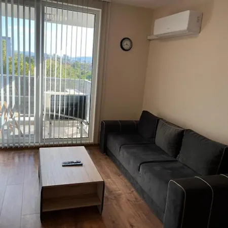 Apartment комфорт, близо до летището Sofia